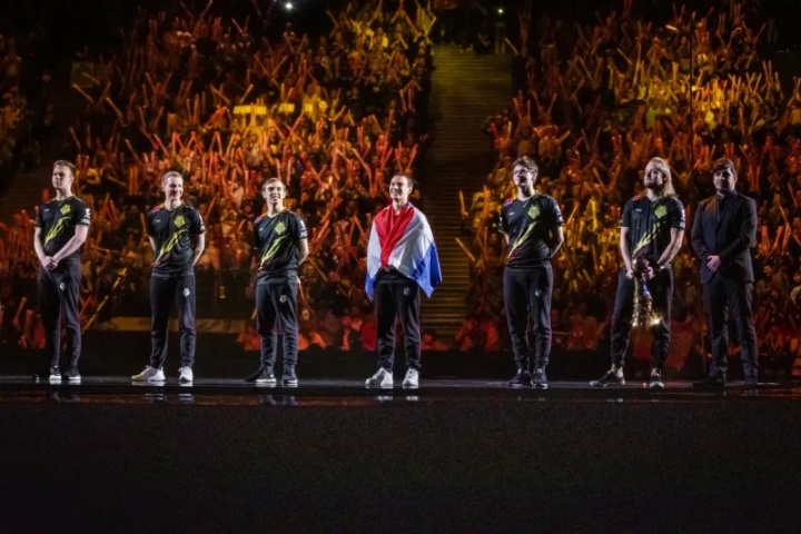 G2官方：今天我们将为2019G2以及所有从未放弃信念的人而战